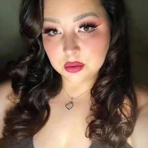 Meet your Posher, Evanna